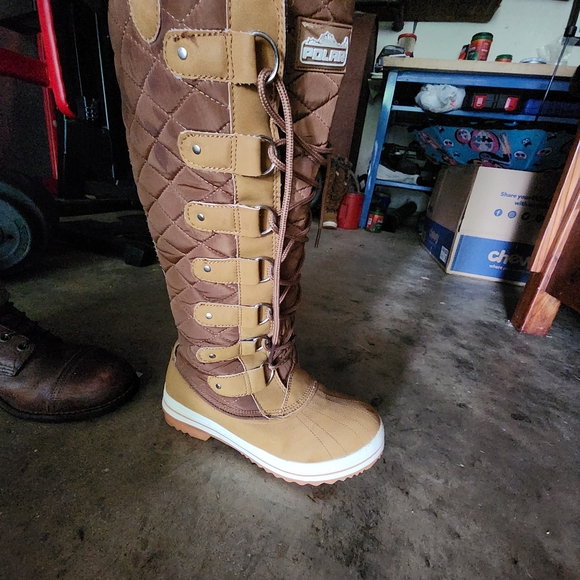 Brown and Tan Winter Lace-Up Boots - Picture 1 of 5